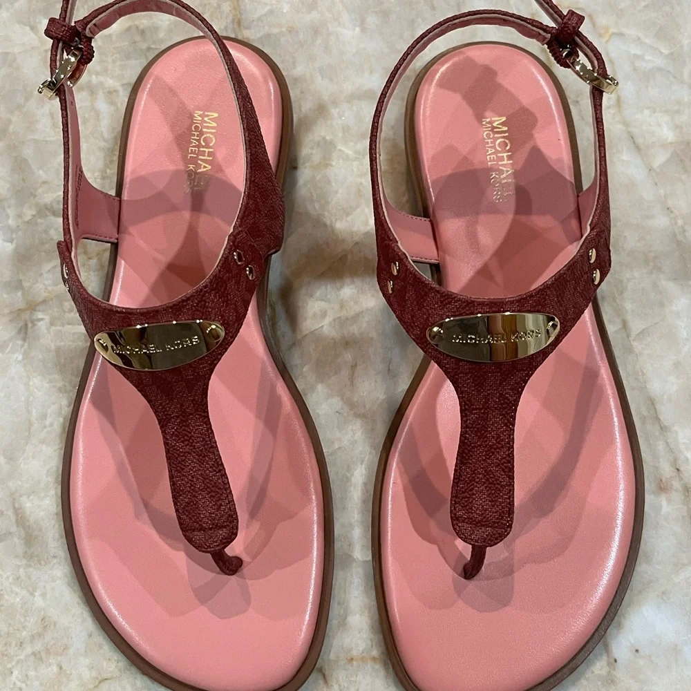 Michael Michael Kors Women’s MK Plate Thong Sandals. NEW - Picture 7 of 8